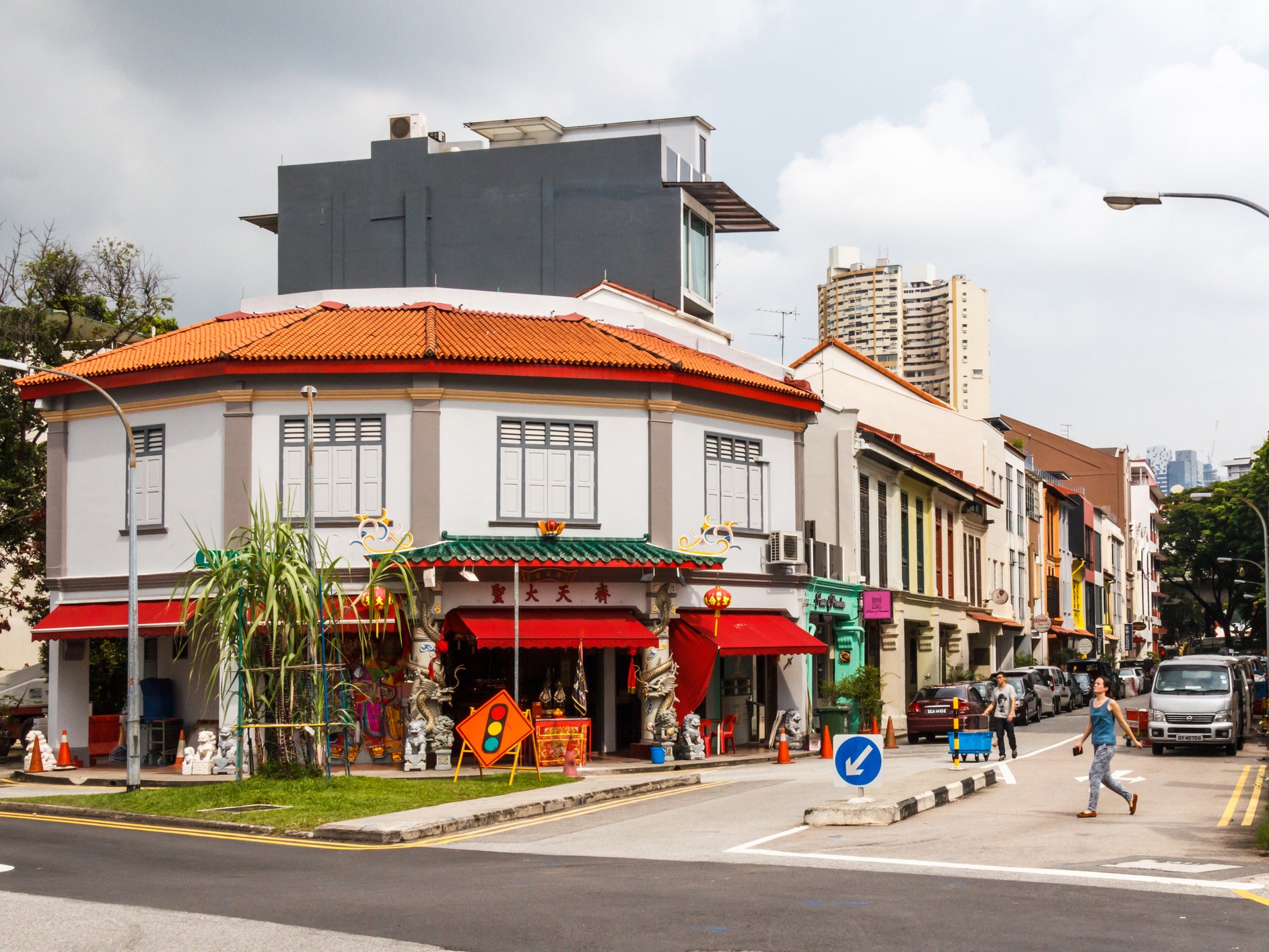 MOVE AROUND TIONG BAHRU, SINGAPORE - LUXE City Guides